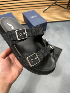 Slipper
