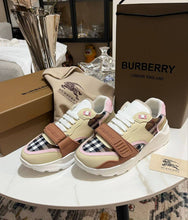 Load image into Gallery viewer, Shoes women