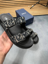 Load image into Gallery viewer, Slipper