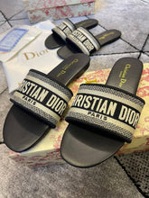 Load image into Gallery viewer, Slipper women