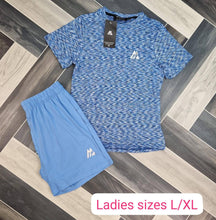 Load image into Gallery viewer, Tshirt