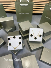 Load image into Gallery viewer, Necklace