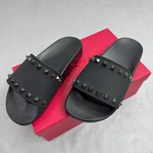 Load image into Gallery viewer, Slipper