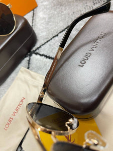Sunglass