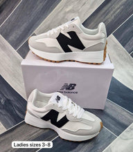 Load image into Gallery viewer, Shoes