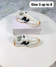 Load image into Gallery viewer, Shoes women