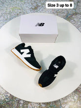 Load image into Gallery viewer, Shoes women