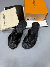 Load image into Gallery viewer, Slipper