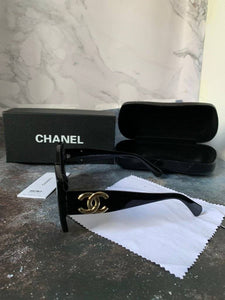Sunglass