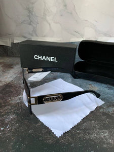 Sunglass
