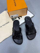 Load image into Gallery viewer, Slipper