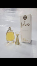 Load image into Gallery viewer, Perfume