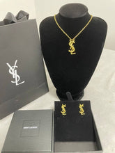 Load image into Gallery viewer, Necklace