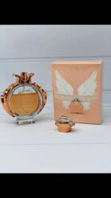 Load image into Gallery viewer, Perfume