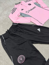 Load image into Gallery viewer, Tracksuit boy