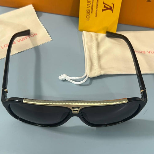 Sunglass