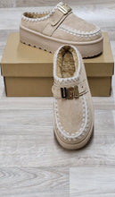 Load image into Gallery viewer, Shoes