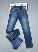 Load image into Gallery viewer, Jeans