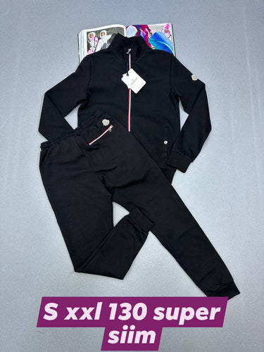 Tracksuit men