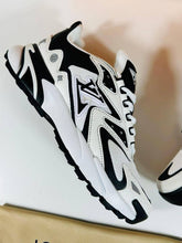 Load image into Gallery viewer, Shoes