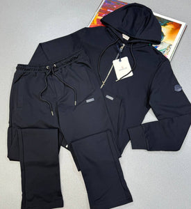 Tracksuit men