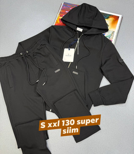 Tracksuit men