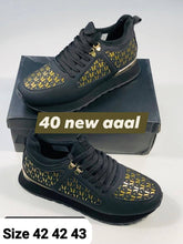 Load image into Gallery viewer, Shoes men