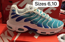 Load image into Gallery viewer, Shoes