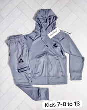 Load image into Gallery viewer, Tracksuit