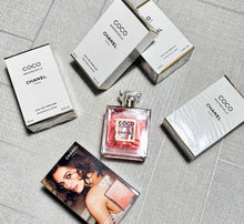 Load image into Gallery viewer, Perfume