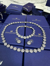 Load image into Gallery viewer, Necklace