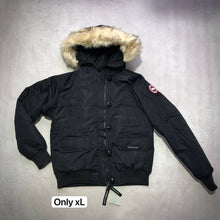 Load image into Gallery viewer, Jacket