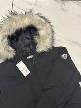 Load image into Gallery viewer, Jacket women