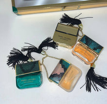 Load image into Gallery viewer, Perfume