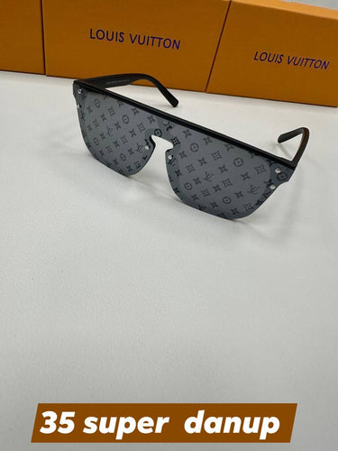 Sunglass