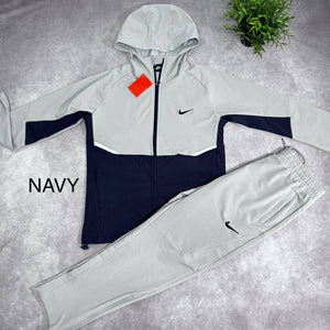 Tracksuit men
