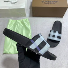 Load image into Gallery viewer, Slipper