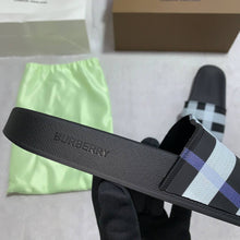 Load image into Gallery viewer, Slipper
