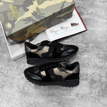 Load image into Gallery viewer, Shoes