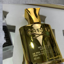 Load image into Gallery viewer, Perfume
