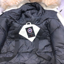 Load image into Gallery viewer, Jacket