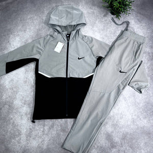 Tracksuit men