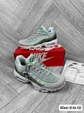 Load image into Gallery viewer, Shoes