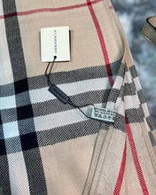 Load image into Gallery viewer, Scarf