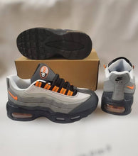 Load image into Gallery viewer, Shoes