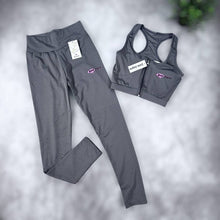 Load image into Gallery viewer, Tracksuit women