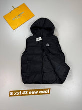 Load image into Gallery viewer, Jacket