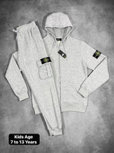 Load image into Gallery viewer, Tracksuit