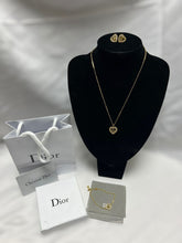 Load image into Gallery viewer, Necklace