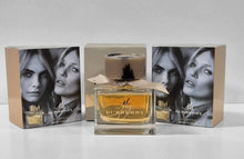 Load image into Gallery viewer, Perfume